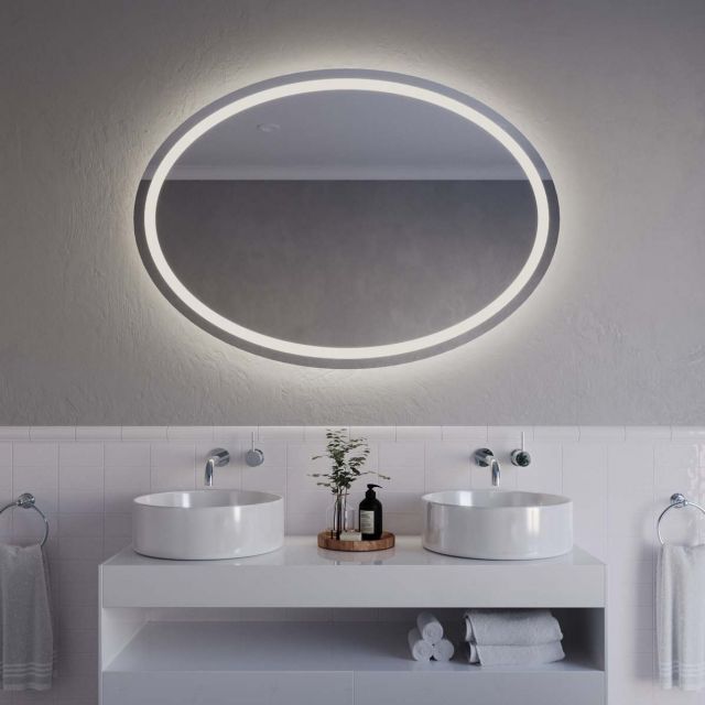 Ovalt spejl med LED-belysning A33