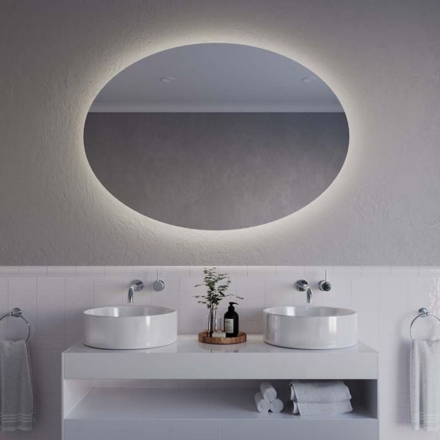 Ovalt spejl med LED-belysning A32