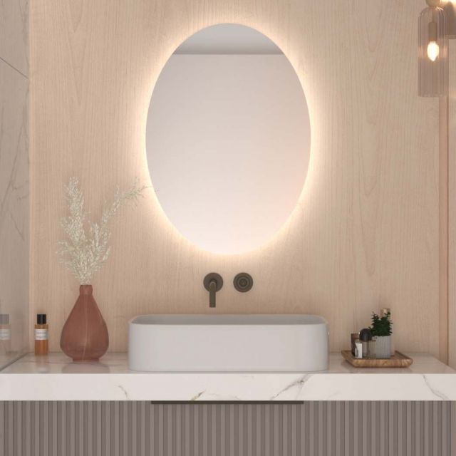 Ovalt spejl med LED-belysning A12